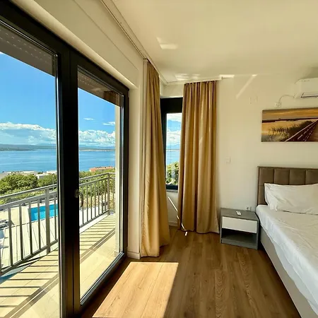 Modern With Swimming Pool And Sea View Prázdninový dům Crikvenica