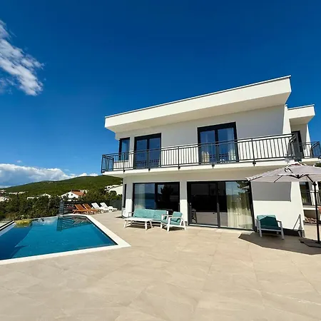 Modern With Swimming Pool And Sea View Prázdninový dům