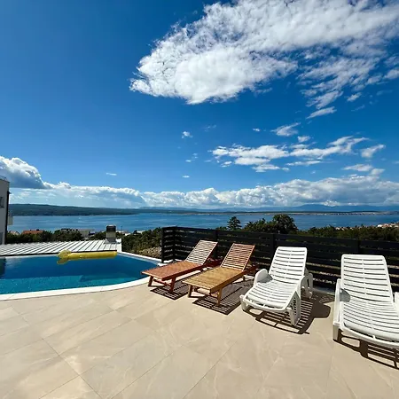 Modern With Swimming Pool And Sea View Case de vacanță