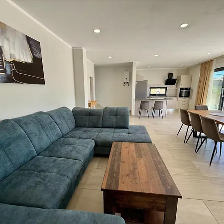 Modern With Swimming Pool And Sea View *