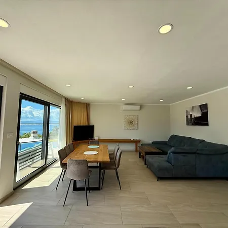 Ferienhaus Modern With Swimming Pool And Sea View Crikvenica