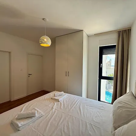 Modern With Swimming Pool And Sea View بيت للعطل *