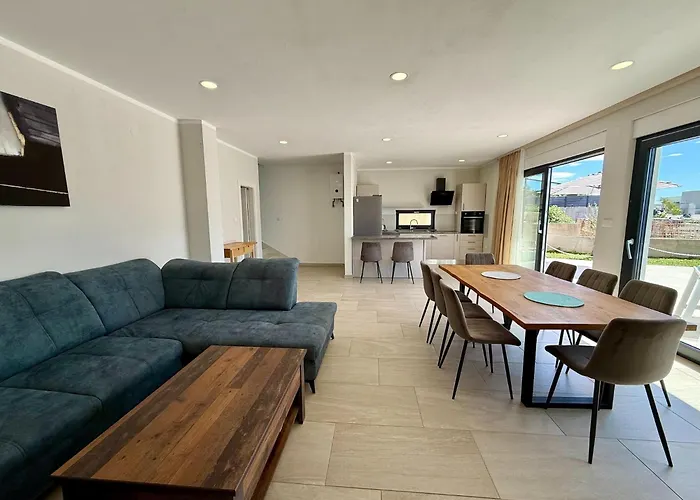 Ferienhaus Modern With Swimming Pool And Sea View *