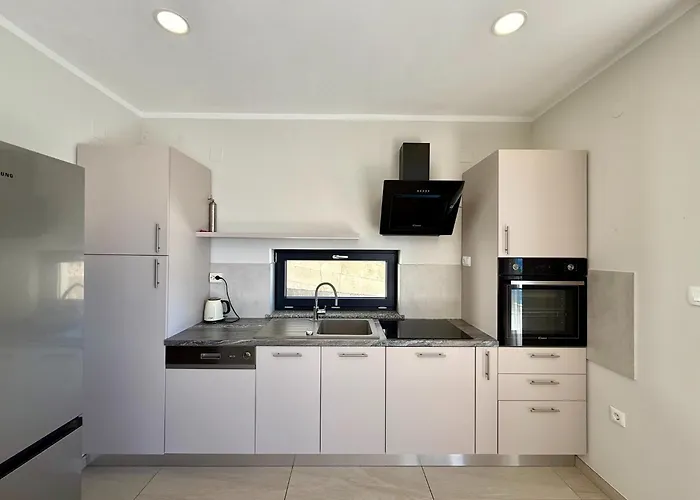 Modern With Swimming Pool And Sea View Ferienhaus *